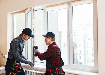 Immobito-Full-Service-Anbieter-Dienstleistungen-Arbeiten-im-und-ums-Haus-Montage-von-Fenstern